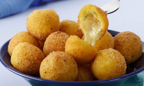 Bolinho de Queijo - PEÇA PELO TELEFONE